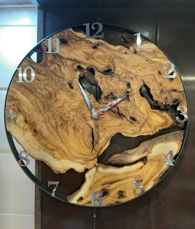 ساعت دیواری چوب زیتون