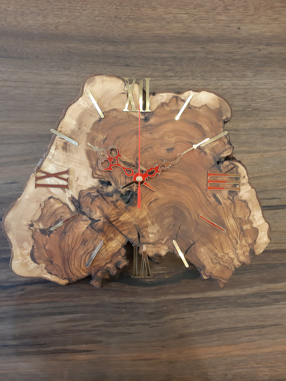 ساعت دیواری روستیک چوب زیتون